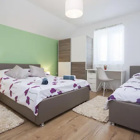 Apartment Dar *